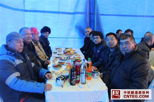 业主手抓饭6.JPG