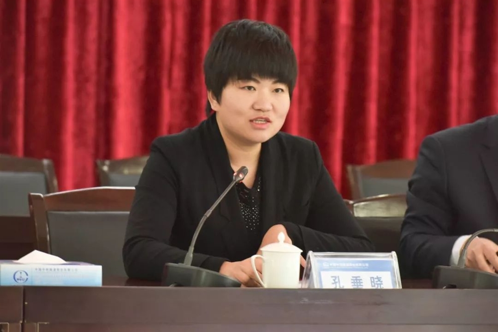 640JYJGXXHU.jpg