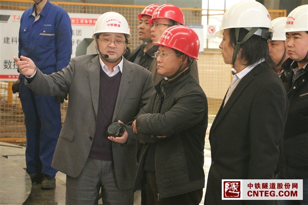 现场参观实作演示.JPG