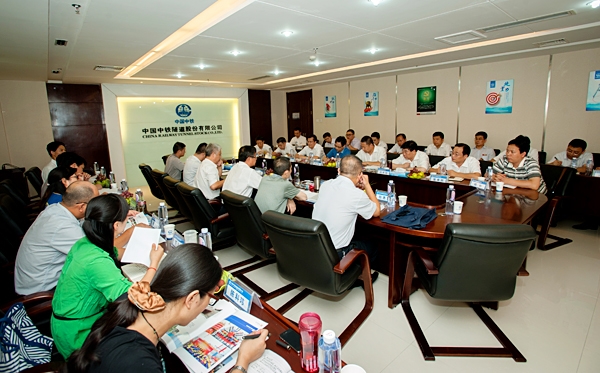 2013.7.16中铁四局城轨公司观摩学习-600.jpg