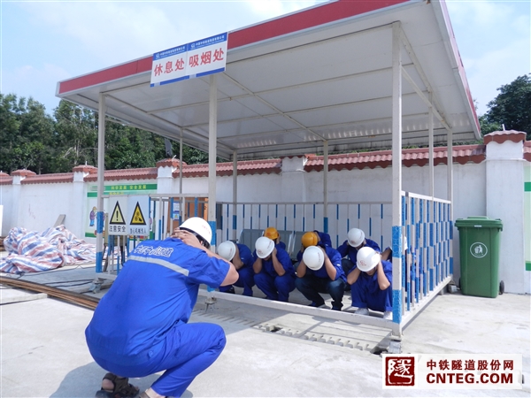 广州地铁十三号线四标举行防雷知识培训和应急演练3.JPG