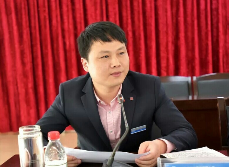 李华坤2.jpg