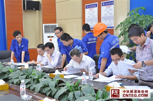 内业资料检查.JPG