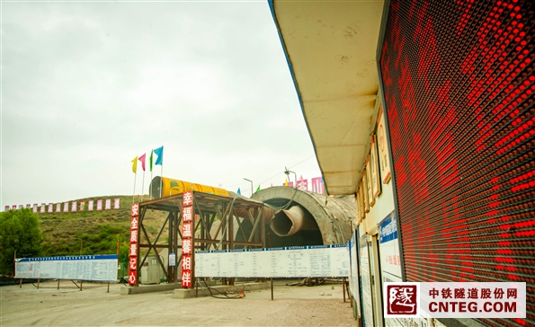 施工现场2.jpg