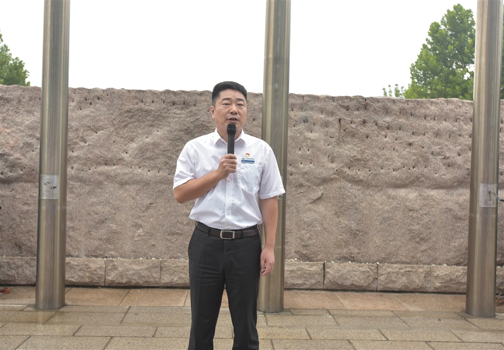 6公司党委书记靳玉东致辞(1).jpg